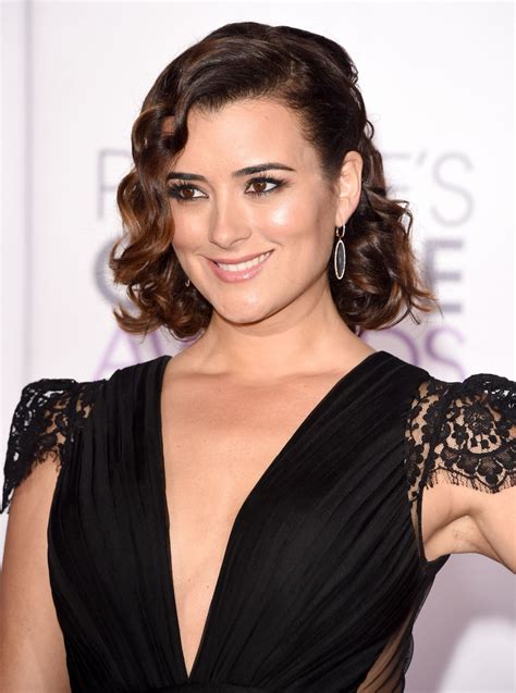 COTE DE PABLO at 2015 People's Choice Awards in Los Angeles - HawtCelebs