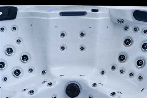 Infinity Hot Tub Person Hot Tub Miami Spas The Hot Tub And Swim Spa Specialists