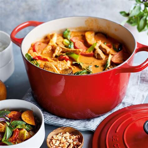 The meat browned evenly and cooked quickly. Le Creuset Signature Deep Round Dutch Oven, 5.25 qt. | Sur ...