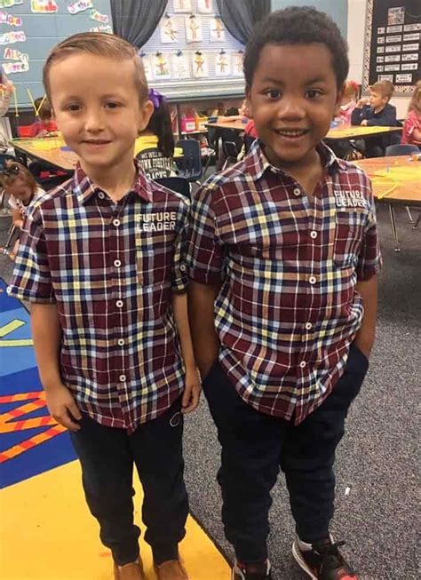 Two Kindergartners See Themselves As Twins Wears Same Outfits For