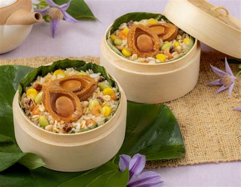 3 ulas bawang merah tumbuk. Nasi Goreng Kukus Daun Teratai dengan Abalone | Recipes ...