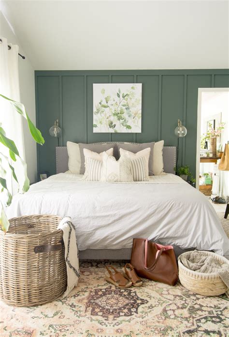 Have You Ever Wondered How To Layer Bedding To Acheive A Certain Style