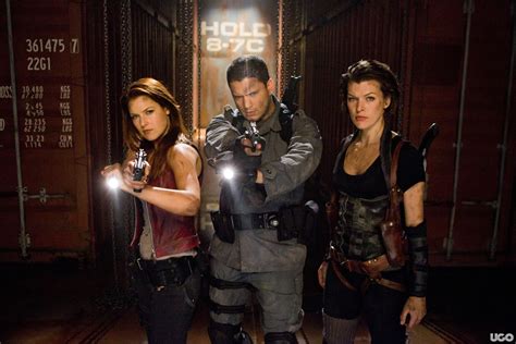 4 (four) is a number, numeral and digit. Heroes HQ Movies: Veja novas imagens de "Resident Evil 4 ...
