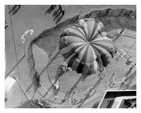 Parachute Jump At Worlds Fair 1939 Flushing Queens Nyc — Old Nyc Photos