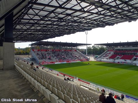 Add stadion essen to your football ground map and create an online map of the grounds you have visited. Città Stadi Ultras: Rot Weiß Essen - SV Lippstadt