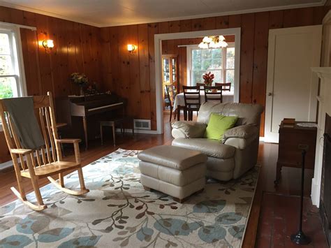 Decorating A Room With Knotty Pine Walls Knotty Pine Living Room