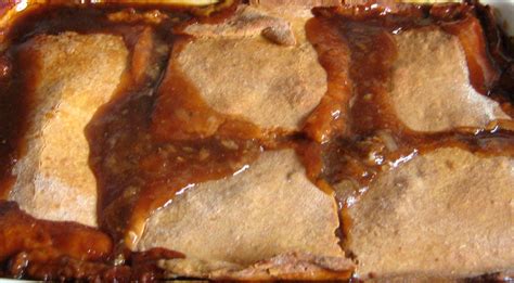 The gravy typically consists of salted beef broth flavoured with worcestershire sauce and pasties are pies made by wrapping a single piece of pastry round the filling. Recipe for Steak and Onion Pie | Steak and onions, Easy pie recipes, Good steak recipes