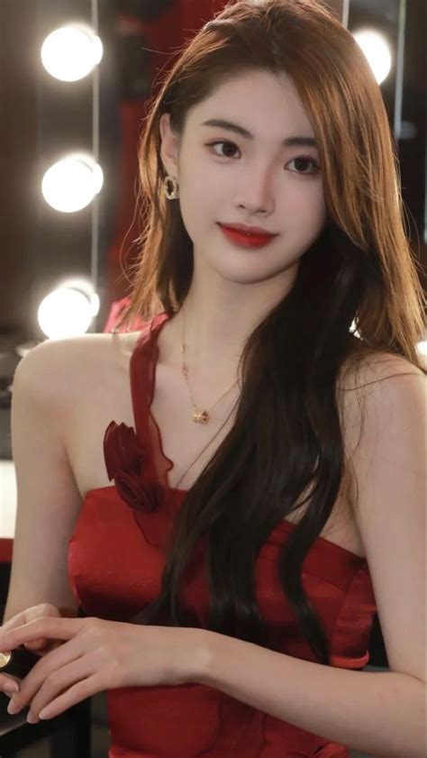 Beautiful Asian Women Korean Beauty Embrace Natural Beauty Korean Girl Photo Medium Length