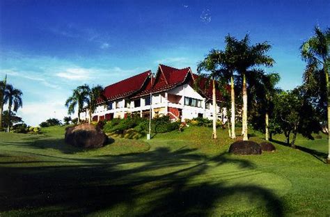 It was named after the 16th century portuguese fort of the same name which was once stood near the harbor of malacca city. A'Famosa Resort Hotel Melaka (Malaysia) - Reviews, Photos ...