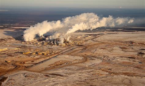 Lines Form In Albertas Oil Sands Hart Energy