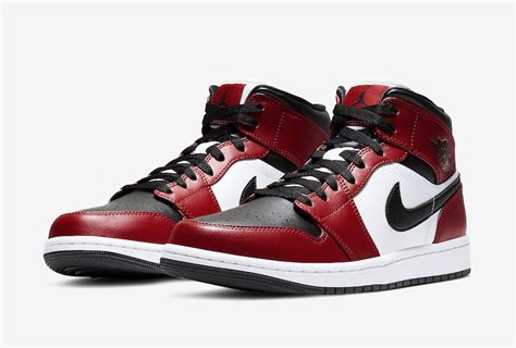 Air Jordan 1 Mid Chicago Black Toe 2022 Release Dates Photos Where To Buy And More