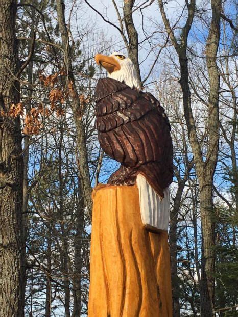 On Site Wood Stump Carvings Woodworks Chainsaw Stump Carving Mi Carving Wood Stumps