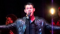 Nick Jonas "Numb" Pontiac, Michigan 100514 - YouTube