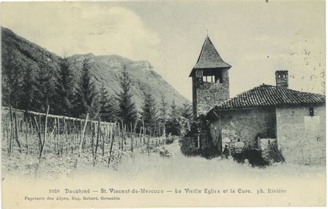 Saint Vincent de Mercuze La vieille église et la cure Carte postale