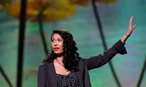 Sarah Kays Ted Talk Om Spoken Word Inspirerar Miljontals Metro Mode