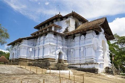 Historical Places In Sri Lanka Lankatilake Viharyakandy