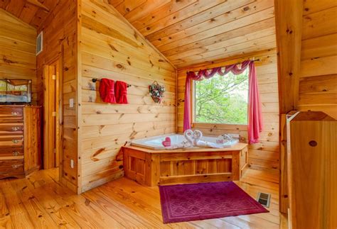 Bearly Naked Log Cabin Gatlinburg TN Cabin Cozy Mountain Cabins