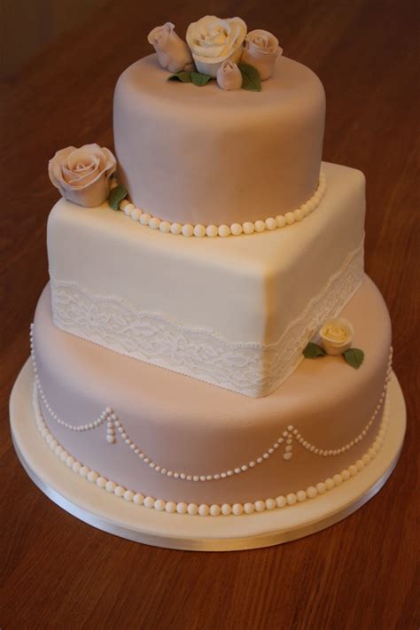 Vintage Rose Pearl Amp Lace Wedding Cake