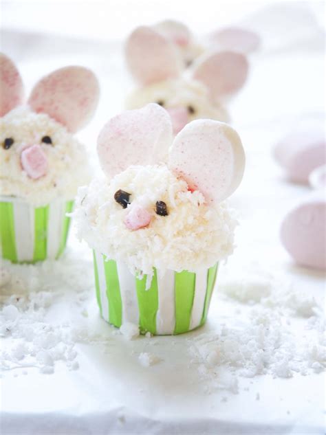Easy Easter Bunny Cupcakes Kids Are Loving This