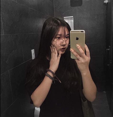 Korean Girl Asian Girl Girl Inspiration Girls Selfies Issa Layla Ulzzang Girl Aesthetic