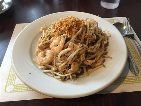 Since 1999, taste of thai has had the pleasure of serving authentic thai food to lansing and east lansing. Bangkok House - Order Food Online - 50 Photos & 72 Reviews ...