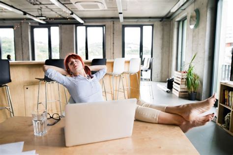 Wir helfen ihnen gerne weiter. HR Online Support Services for UK Businesses |PeoplePointHR