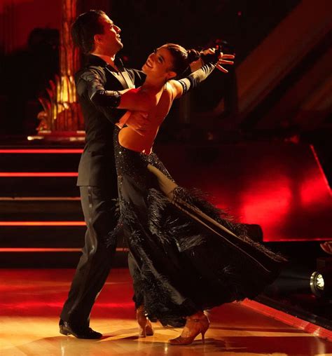 How To Watch ‘halloween Night On ‘dancing With The Stars Tonight 10