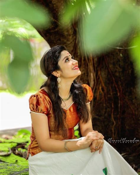 Kerala Beautiful Actress Jasnya Jayadeesh Photos Gallery 3 Beautiful Actresses Actresses