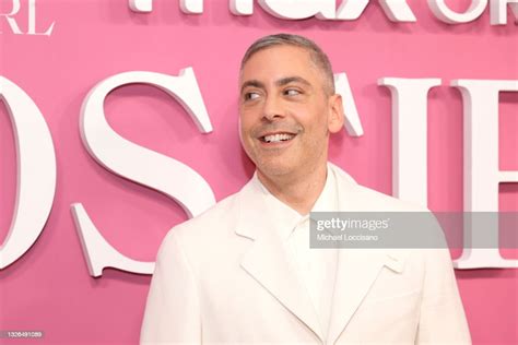 Joshua Safran Attends The Gossip Girl New York Premiere At Spring News Photo Getty Images