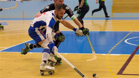 Inicio modalidades hóquei em patins hóquei: HÓQUEI: SPORTING DE TOMAR GOLEADO NO DRAGÃO CAIXA - Jornal Universitário do Porto