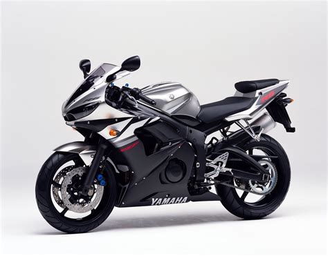 Yamaha's profilation of this bike. YAMAHA YZF-R6 specs - 2002, 2003 - autoevolution