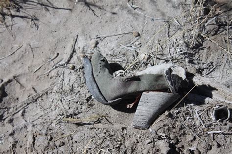 Vintage High Heel Shoe At Abandoned Home In San Luis Valley Os Oc 1000x666 • R
