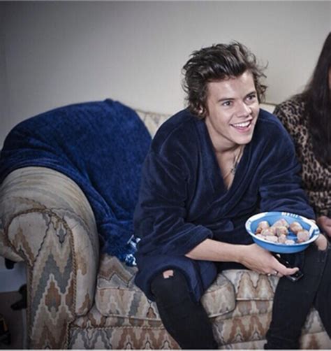 Harry Styles Dating And Relationship News Update 2014 One Direction Star Turns Down Opportunity