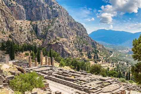 Guided Visit To The Panhellenic Sanctuary Of Delphi By Bus Departure