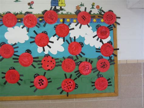 Teaching Little Miracles Ladybugs Ladybugs Cute Bulletin Board Idea