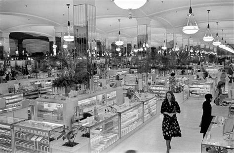 New Yorks Lost Department Stores The New York Times