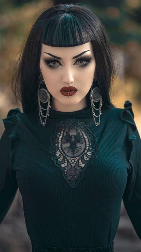Obsidian Kerttu Gotischen Xix In 2019 Femme Gothique Gothique