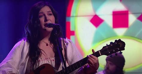 watch lucy dacus perform vbs on fallon our culture