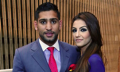 His first wife is reena dutta in 1986. Amir Khan's wife Faryal Makhdoom hints couple are back ...