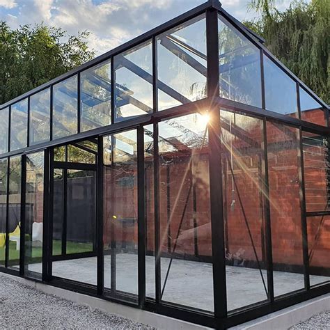 Greenhouse Modern