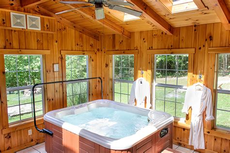 20 Indoor Jacuzzi Ideas And Hot Tubs For A Warm Bath Relaxation Dawn Jeman Blog