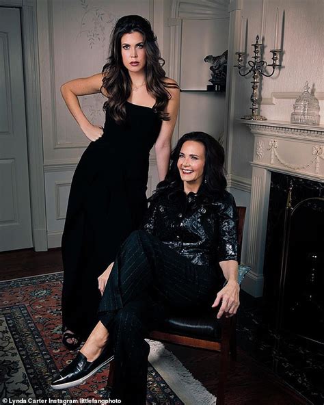 Wonder Woman Star Lynda Carter 68 Poses With Her Mini Me Daughter 29 As They Announce The