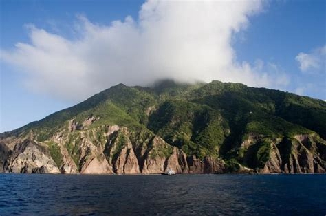 The Most Dangerous Islands In The World Trekommendation