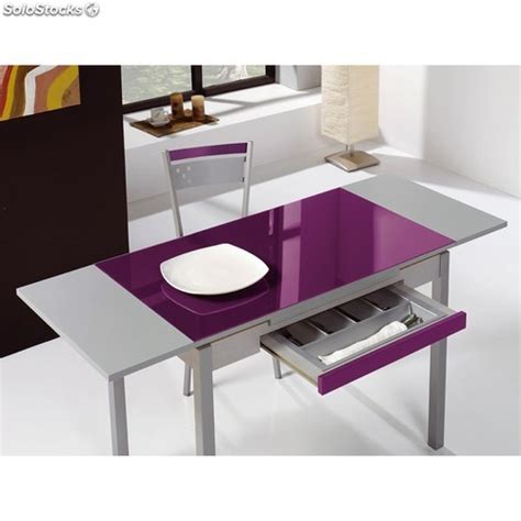 Una elegante selección de mesas de cristal y madera, mesas de cristal y acero, mesas redondas. Mesa cocina extensible cajon cristal colores