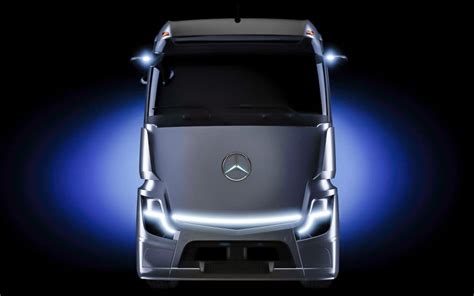 Mercedes eActros LongHaul un camión eléctrico con 1 MW de potencia de