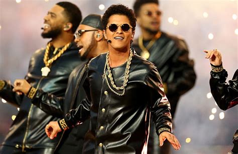 How To Dress Like Bruno Mars 24k Mens Style Guide