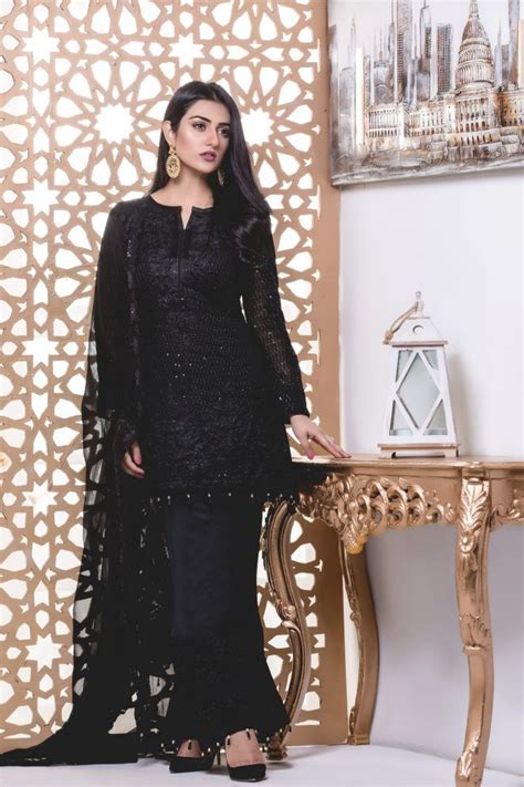 Latest styles of latest and stylish chicken kari dresses design ideas 2019 up to 80%off click on the link bit.ly/2kzmgo6. Z.S Textile Chiffon Embroidered Collection 2018 By Mahrukh ...