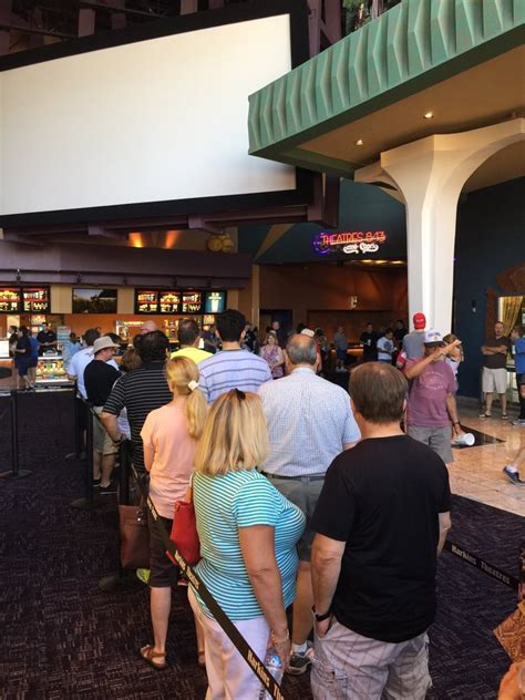Harkins Theatres Scottsdale 101 14 56 Photos And 131 Reviews Cinema