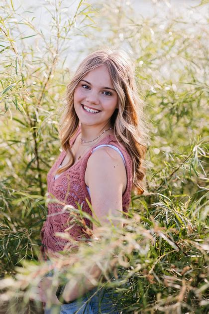 Susie Rostad Photography Kaylee Class Of 2023