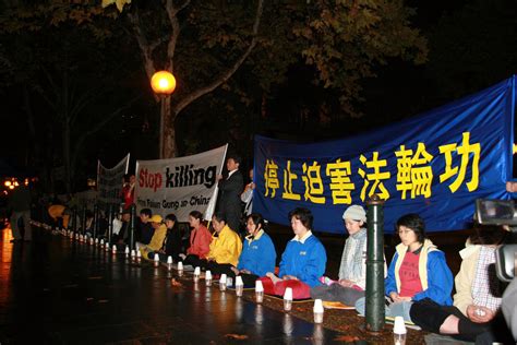 Sydney Practitioners Commemorate April 25 Appeal With Candlelight